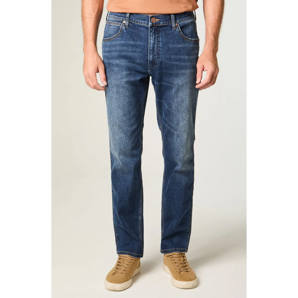 WRANGLER - Jeans Hombre Greensboro Straight Tiro Medio Azul