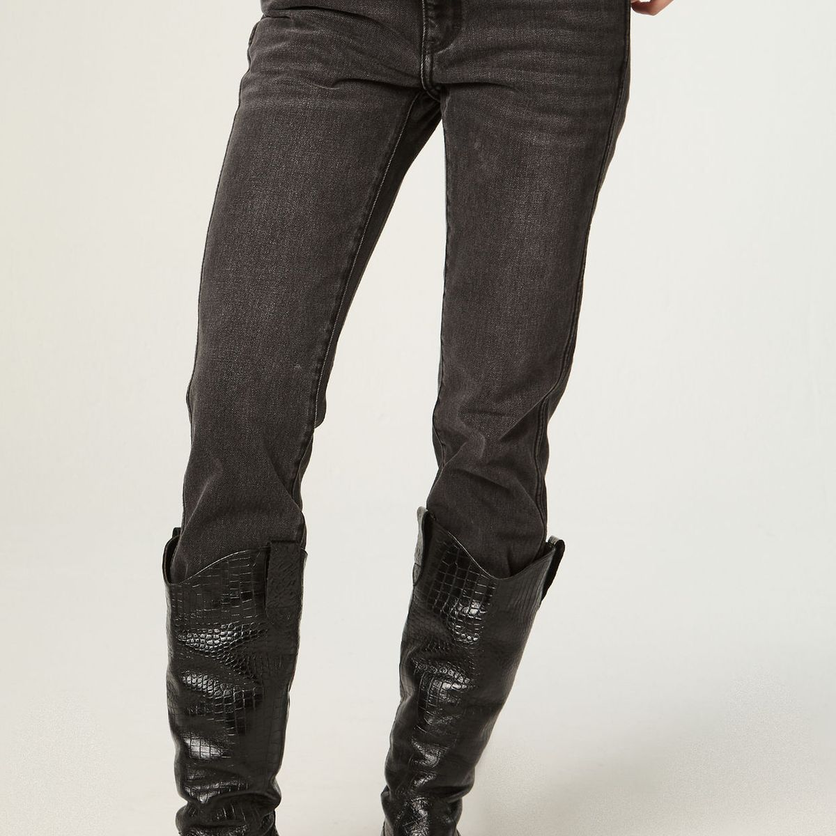 WRANGLER - Jeans Mujer Piper Slim Tiro Medio Negro