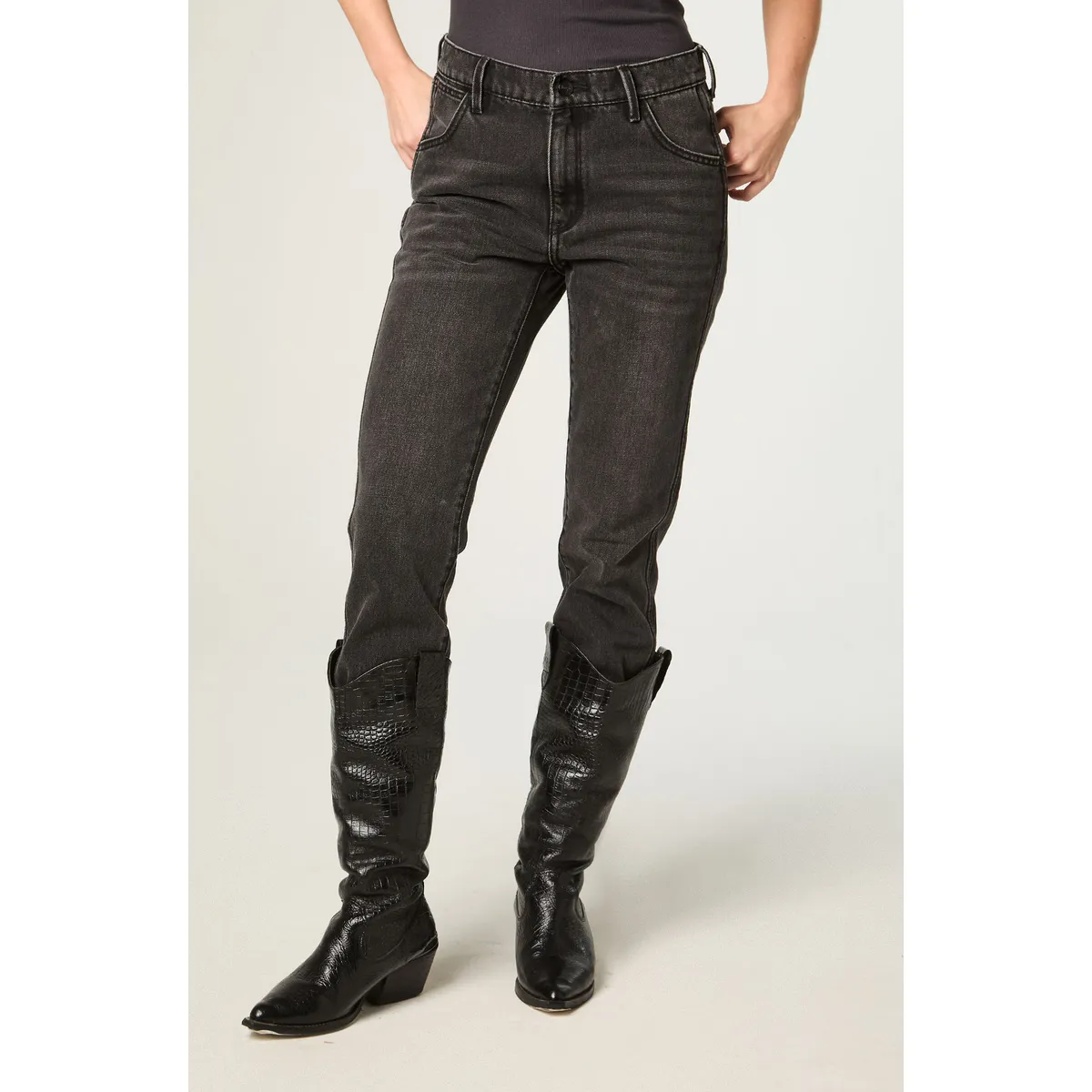 WRANGLER - Jeans Mujer Piper Slim Tiro Medio Negro