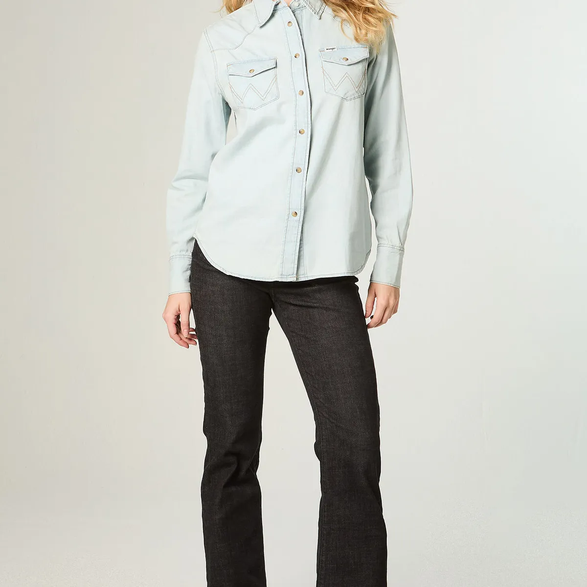 WRANGLER - Jeans Mujer Retro Boot Cut Mid Rise Negro