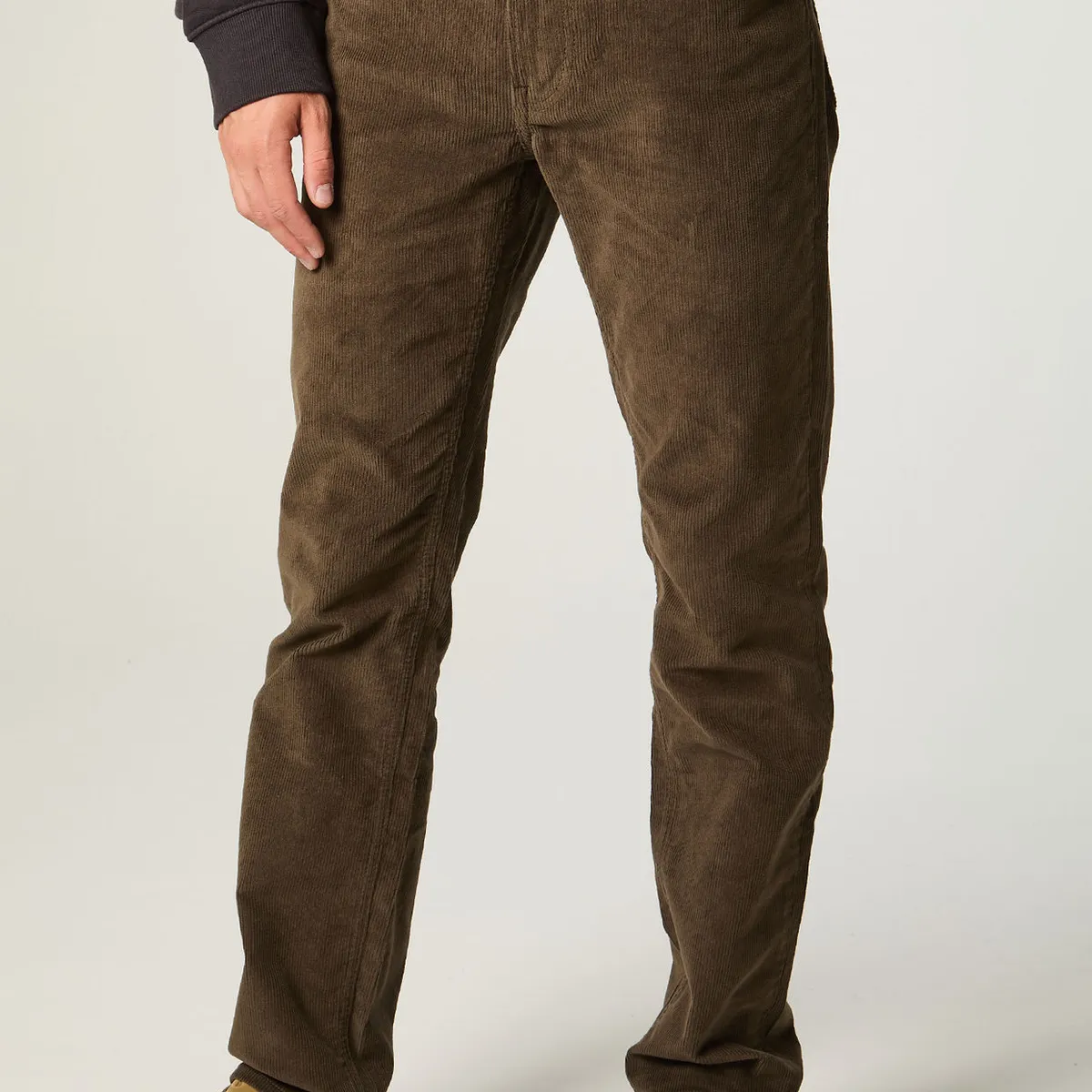 LEE - Pantalon Hombre Regular Verde Militar Daren Cotele