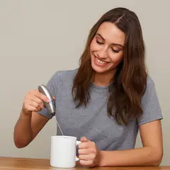 MOVI - Batidor y Espumador para Café y Tragos