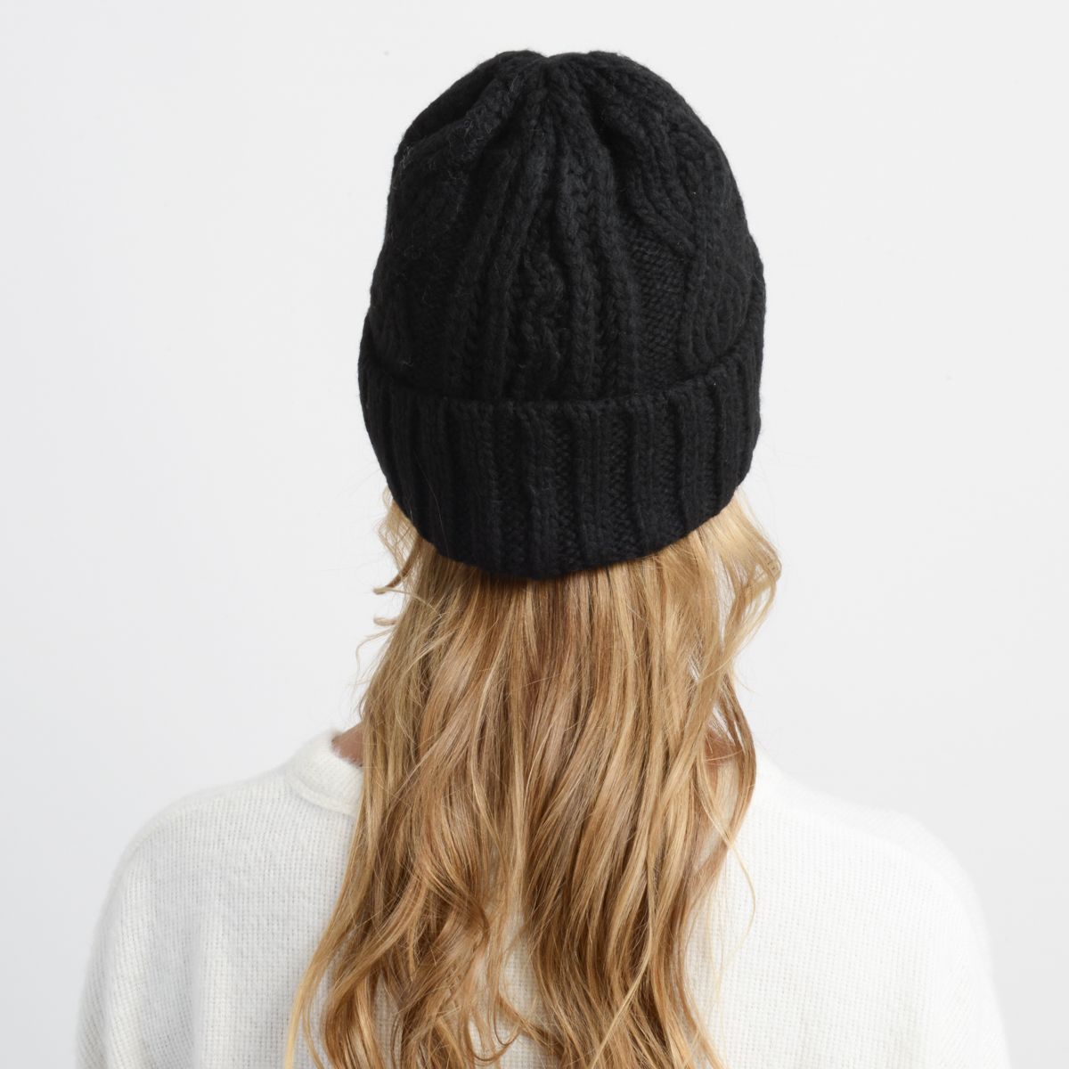 O'NEILL - BEANIE NORA III NEGRO