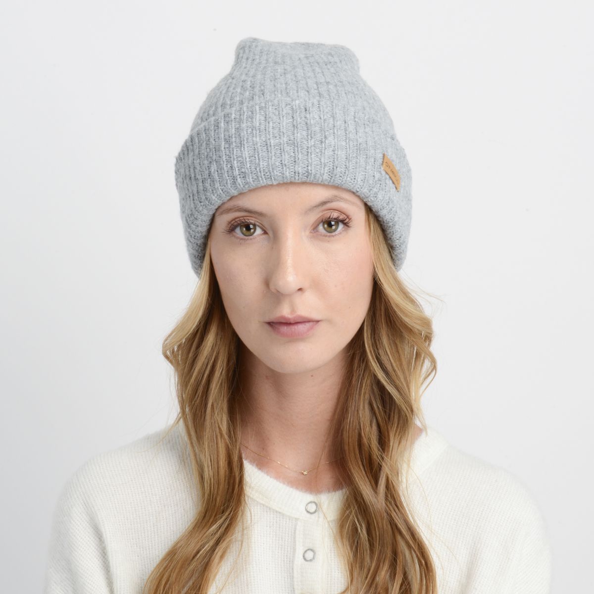 O'NEILL - BEANIE FLORIS II GRIS CLARO