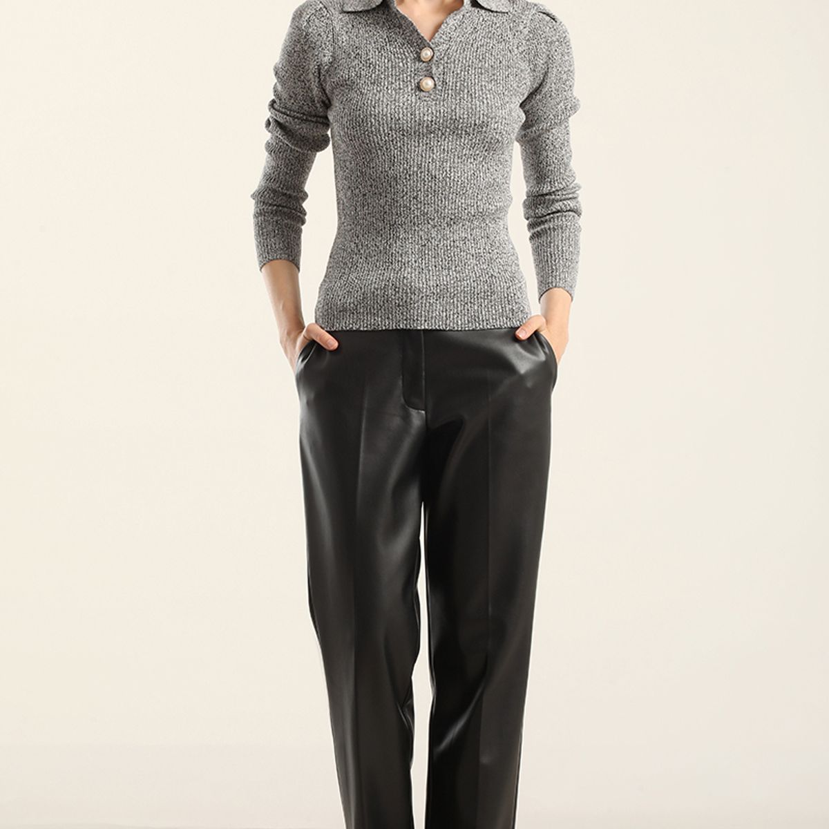 LIOLA - Jersey punto, boton perla, negro Liola