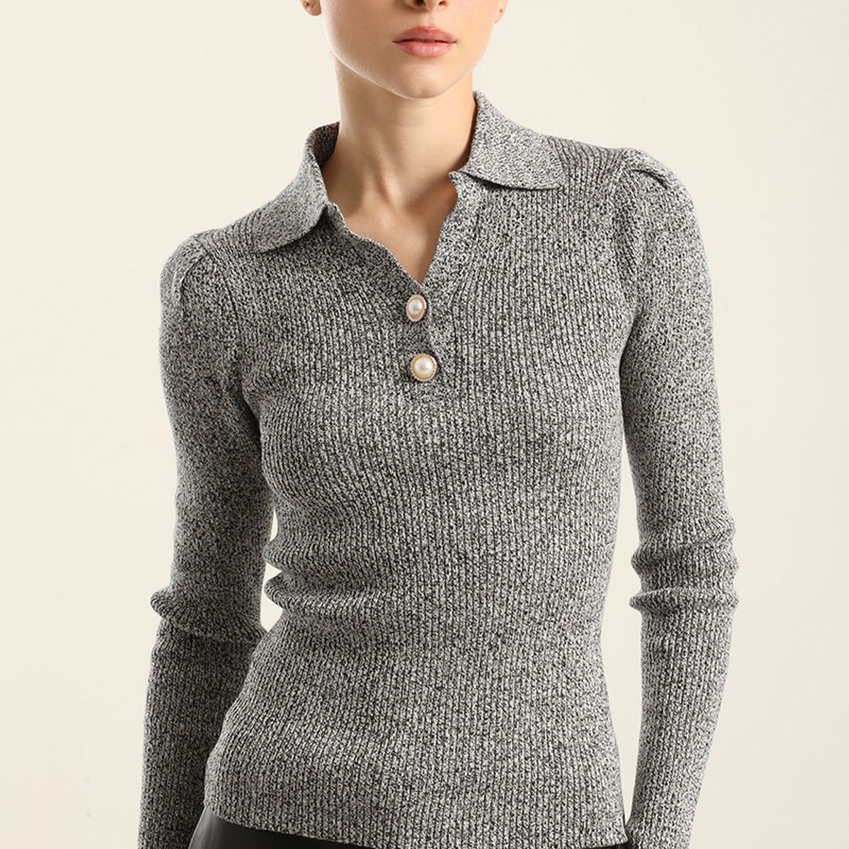 LIOLA - Jersey punto, boton perla, negro Liola