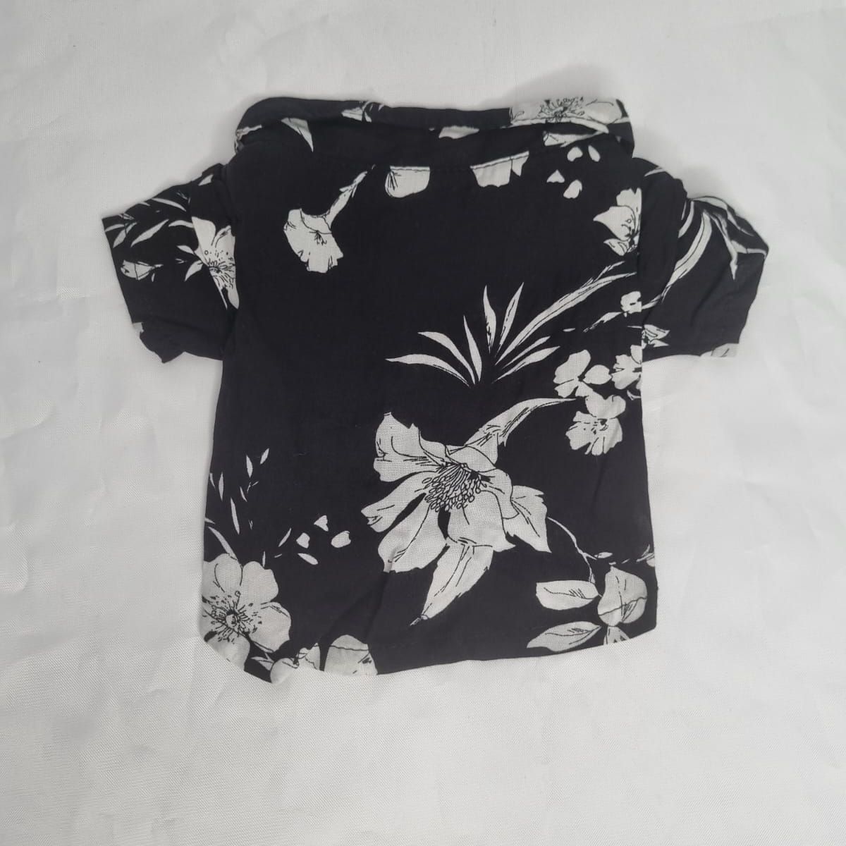 EL MUNDO DE EMMA - Guayabera mascota negra talla XS corta