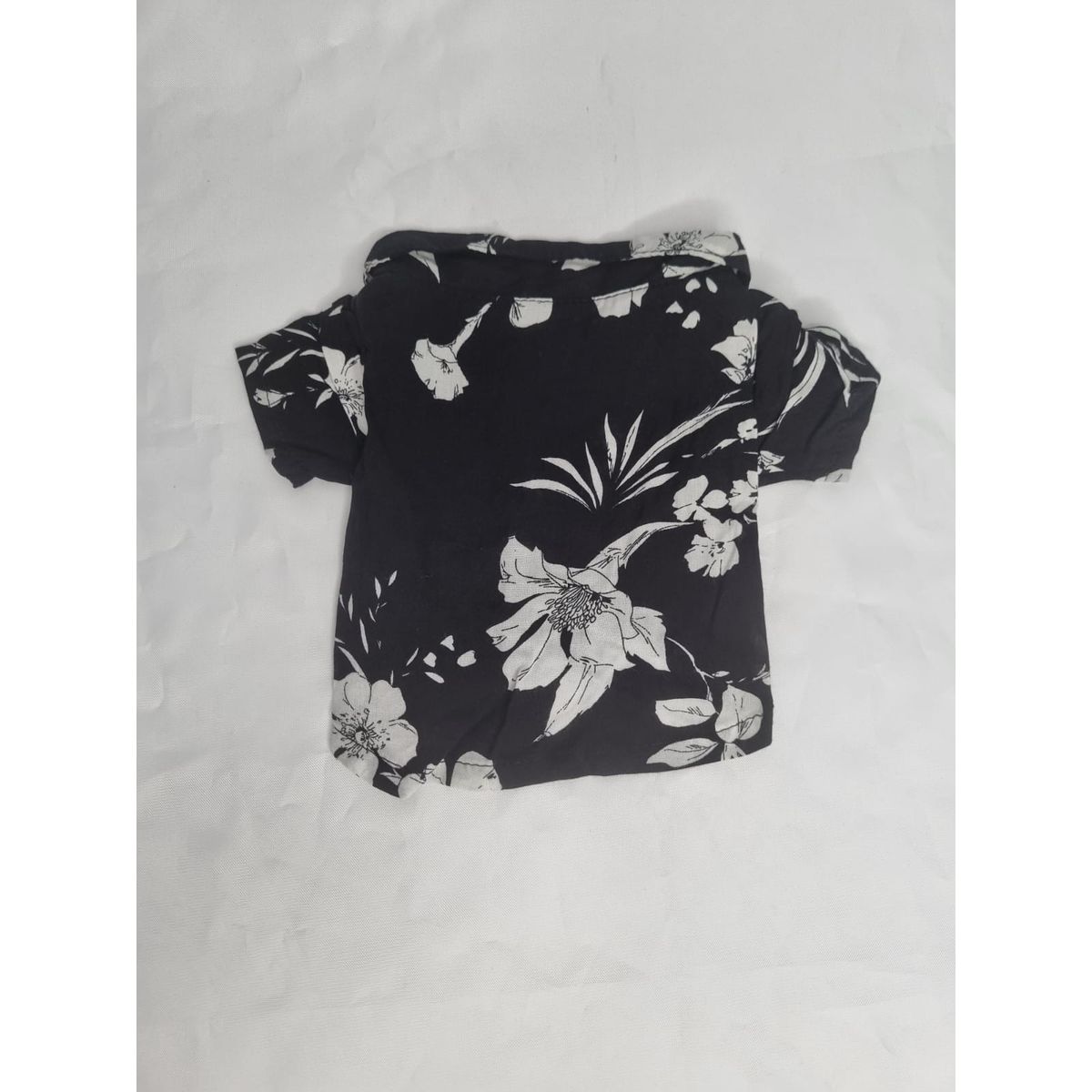 EL MUNDO DE EMMA - Guayabera mascota negra talla XS corta