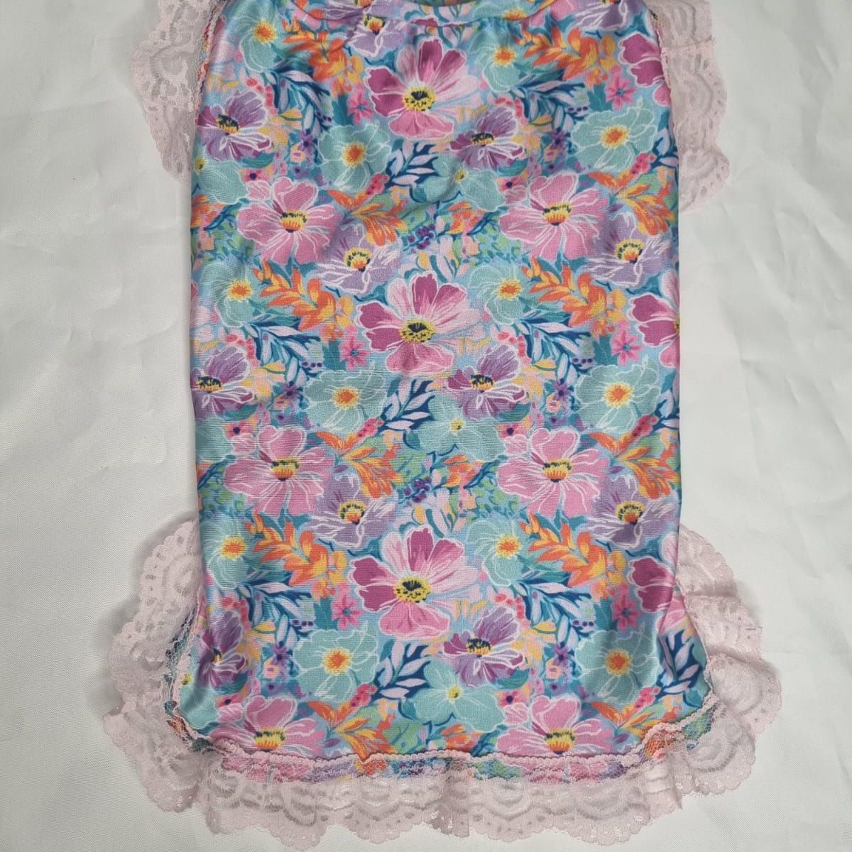 EL MUNDO DE EMMA - Polera mascota flores rosa talla S