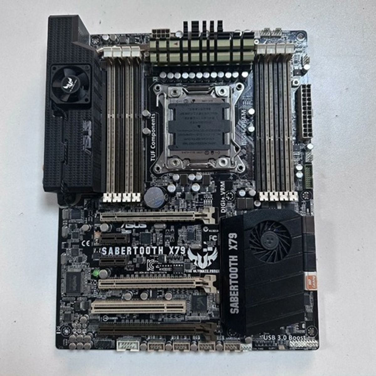 INTEL - Pc I7 3930K 3.2 A 3.8GHZ 12 MEGAS DE CACHE TARJETA GRAFICA rx5700 8GB 256bit  16GB DE RAM DISCO SSD 240 + HDD 500G