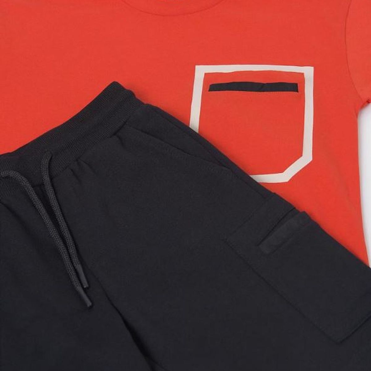 MAYORAL - Conjunto bermuda y camiseta contrastes chicos