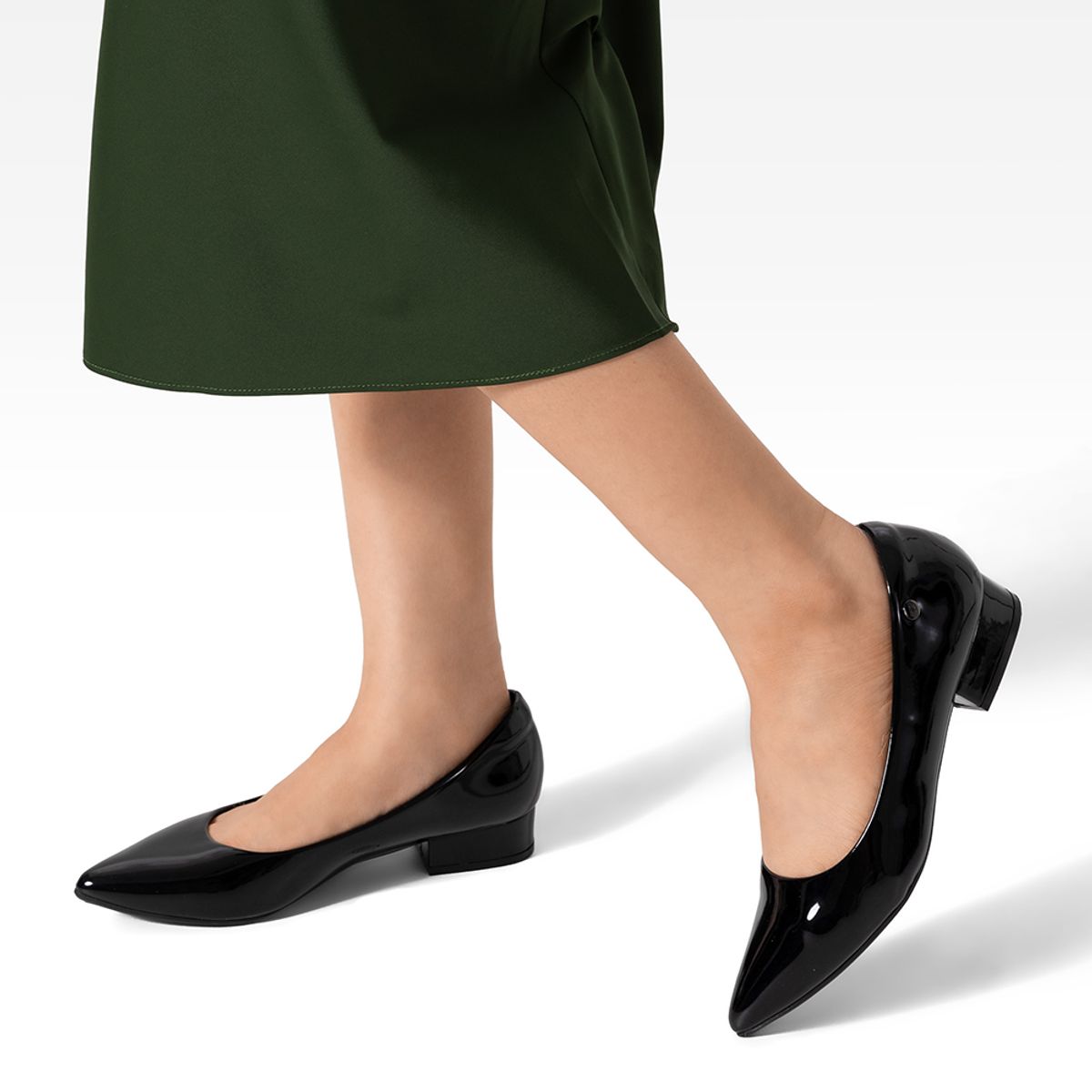 WEIDE - Zapato de Taco Puntiagudo Charol Mujer Weide TFA319
