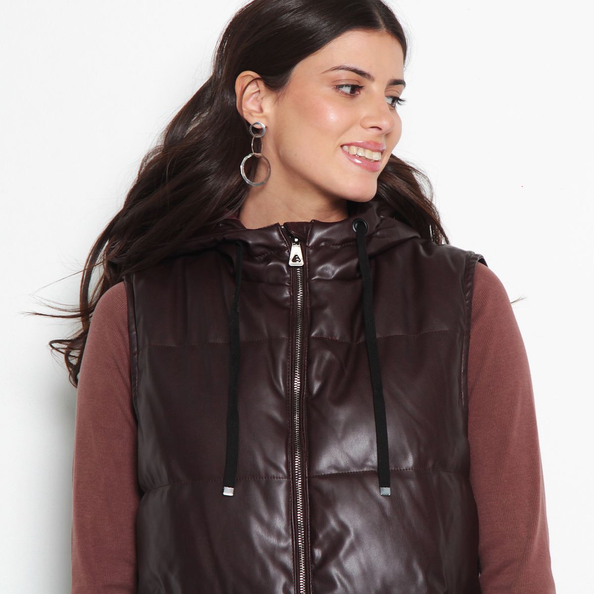 WADOS - PARKA ECOCUERO SIN MANGA CON CIERRE EN DELANTERO Y BOLSILLOS