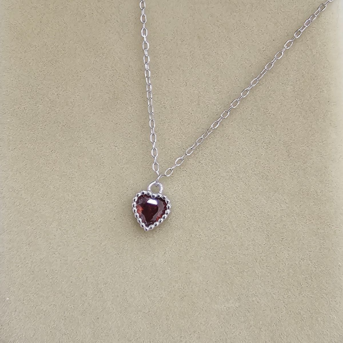 LUX JOYAS - Collar Plata 925 Corazón Granate