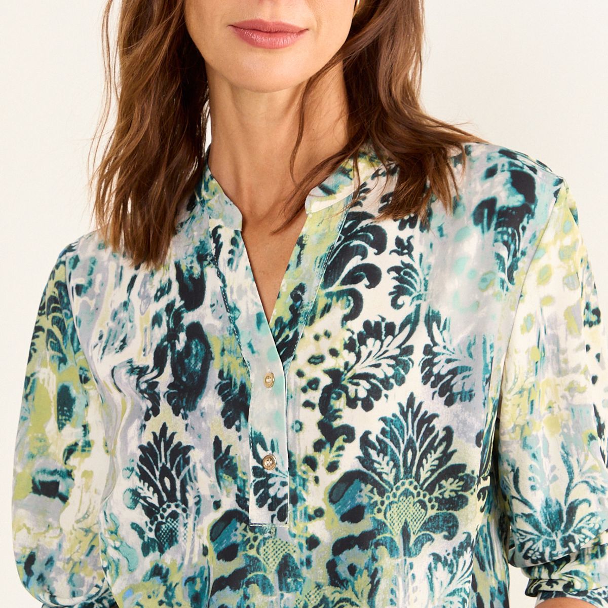 MA GRIFFE - Blusa Cuello Mao Estampada Mujer Verde Oliva Magriffe