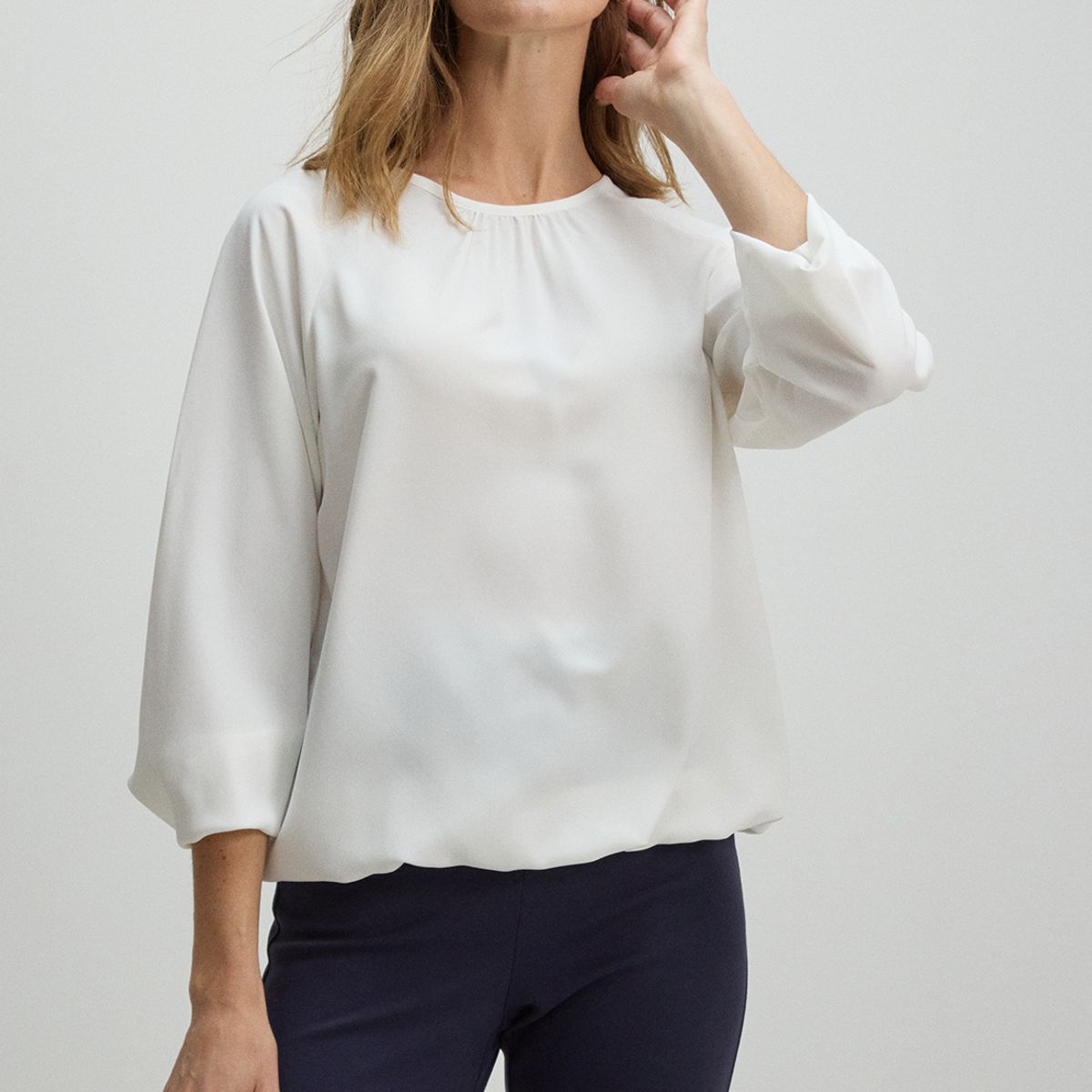 MA GRIFFE - Blusa Cuello Redondo Mujer Crudo Magriffe