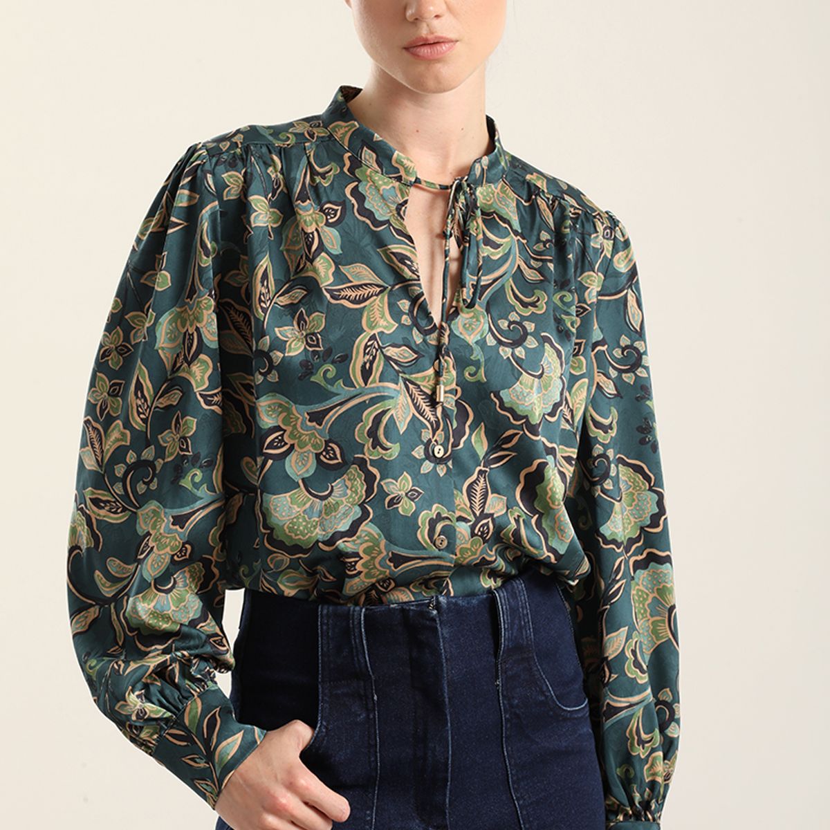 LIOLA - Blusa Satin Estampado, Lazada, Verde Liola