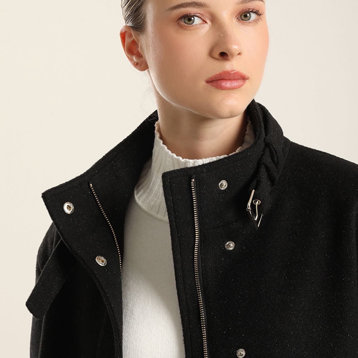 LIOLA - Chaqueta Bomber, Muflon Fantasia Negro Liola