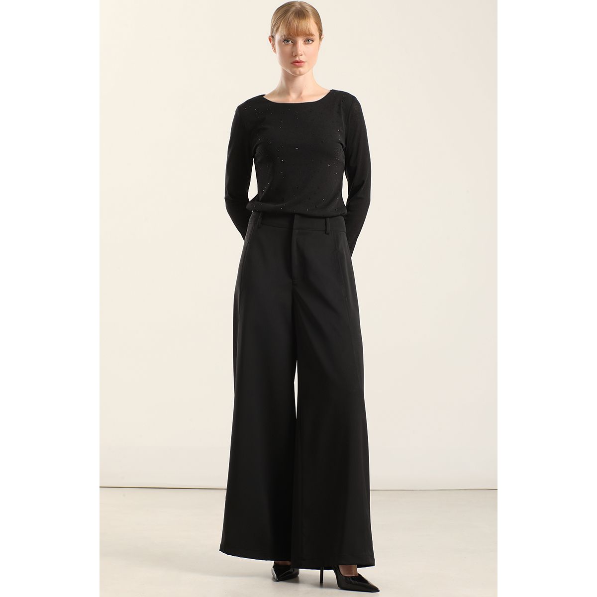 LIOLA - Pantalon Amplio Negro Liola