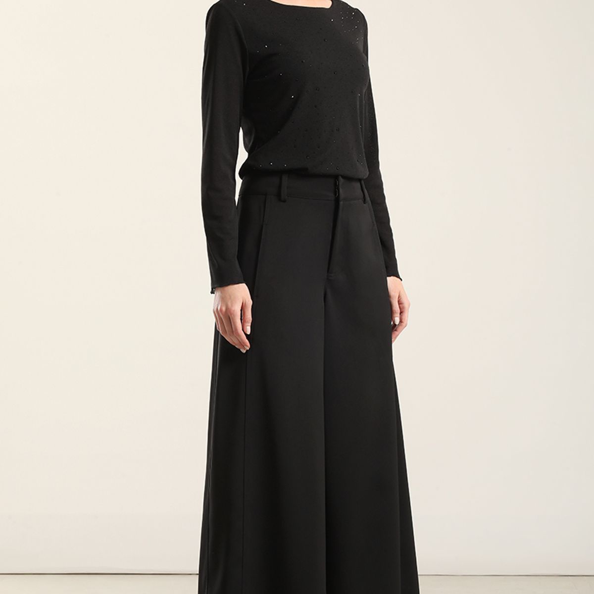 LIOLA - Pantalon Amplio Negro Liola