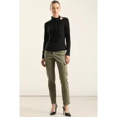 LIOLA - Top Cuello Fantasia Lazada, Negro