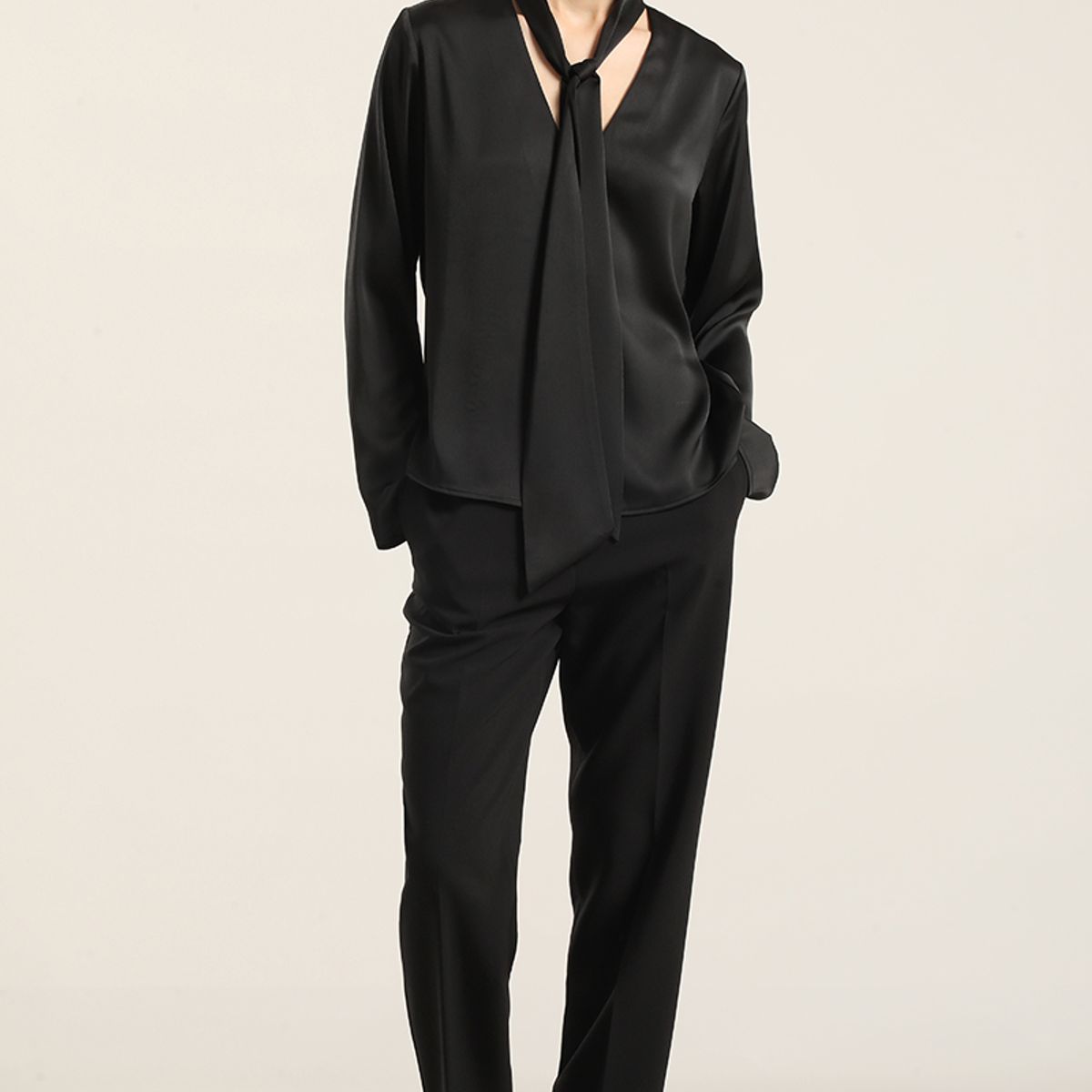 LIOLA - Blusa Satin Lazada, Negro Liola