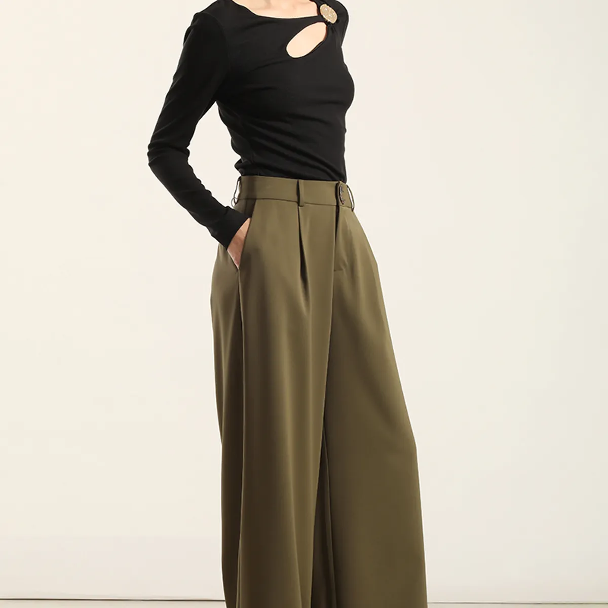 LIOLA - Pantalon Ancho Con Pinza, Militar Liola
