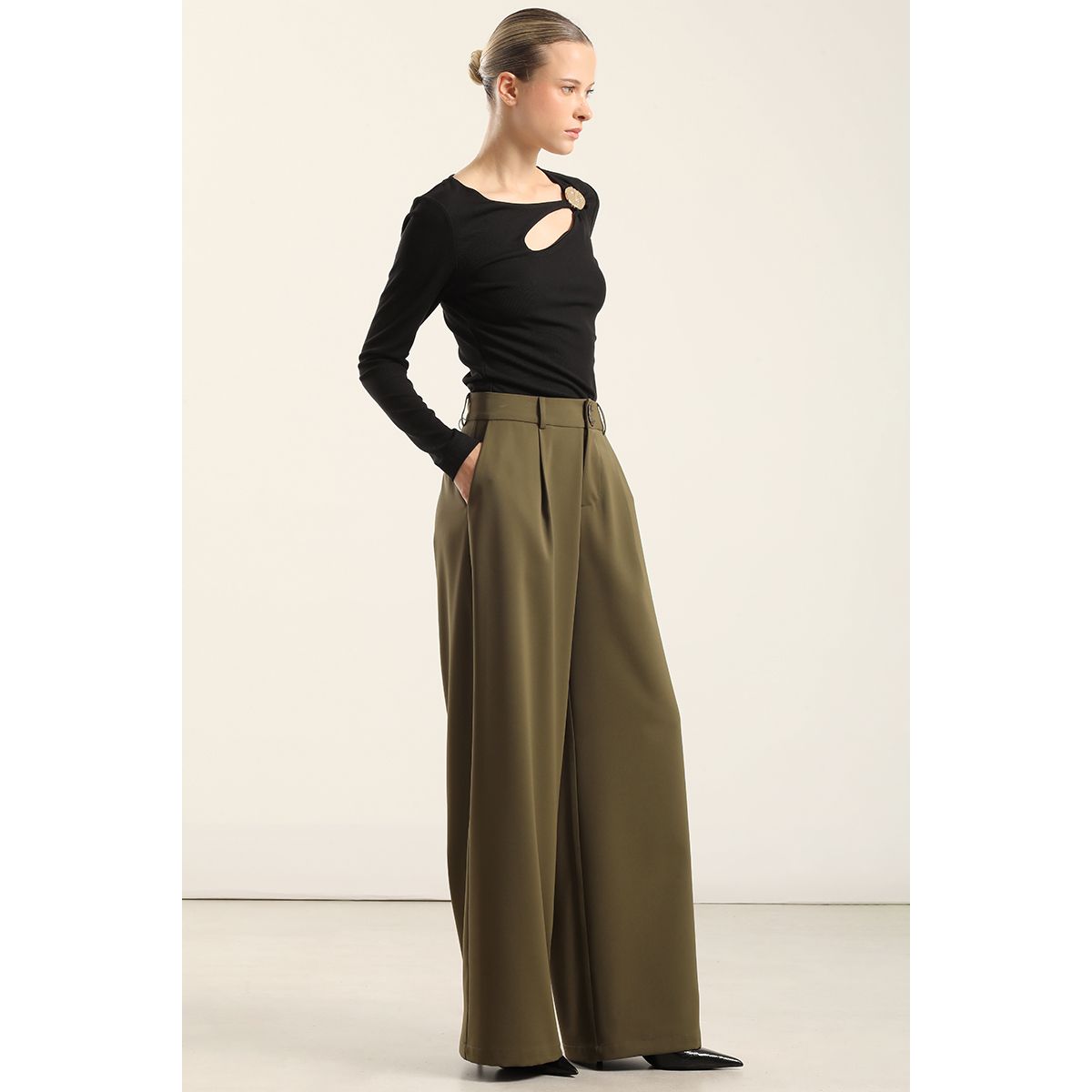 LIOLA - Pantalon Ancho Con Pinza, Militar Liola
