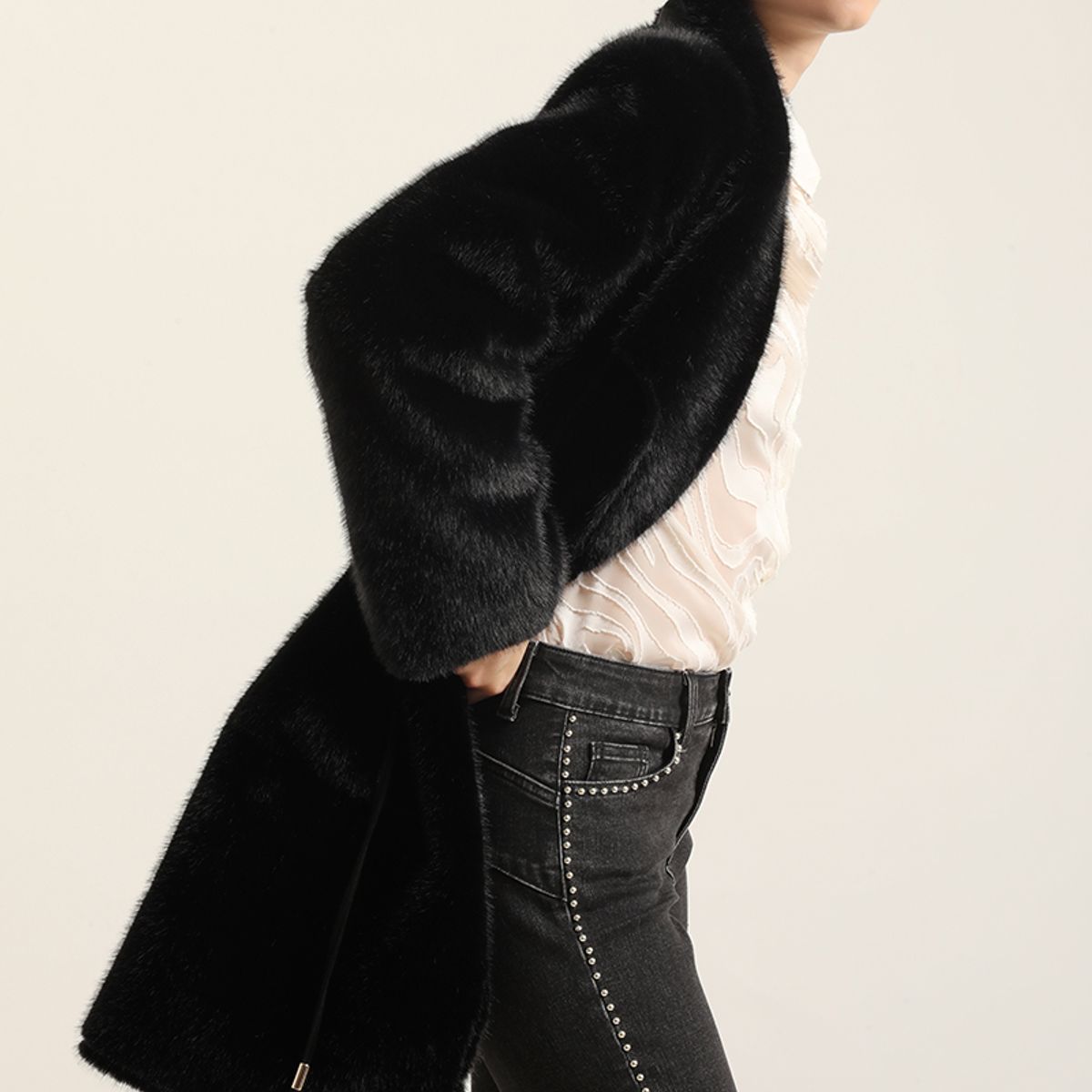 LIOLA - Abrigo Reversible, Efecto Piel, Negro Liola