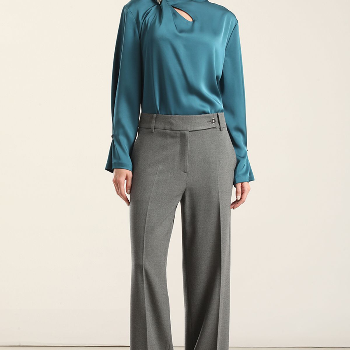 LIOLA - Pantalon Recto Fantasia Melange, Gris Liola