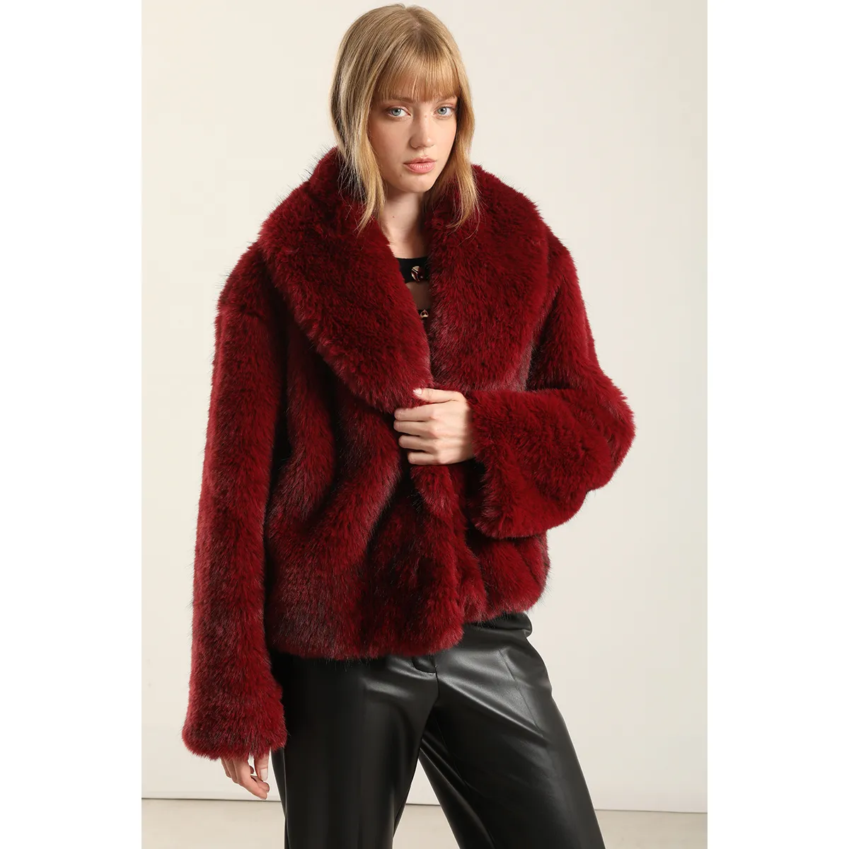 LIOLA - Chaqueta Efecto Piel Matizada, Rojo Liola