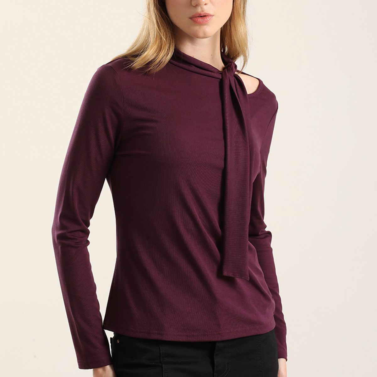 LIOLA - Top Cuello Fantasia Lazada, Ciruela Liola