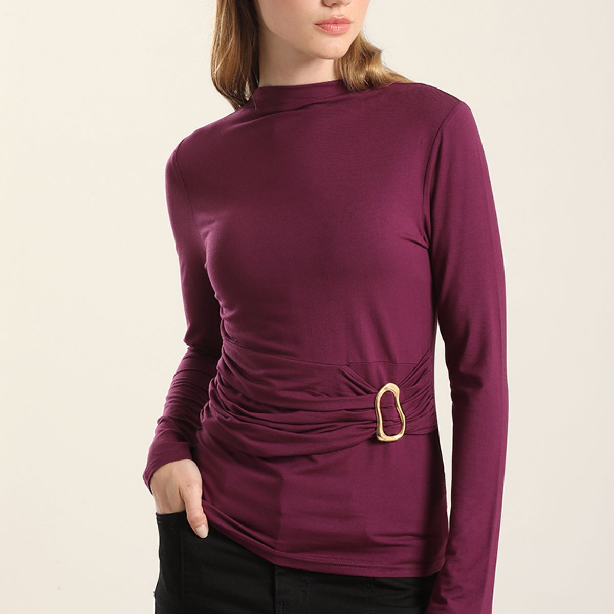 LIOLA - Top Herraje Metal, Con Drapeado, Burdeo  Liola