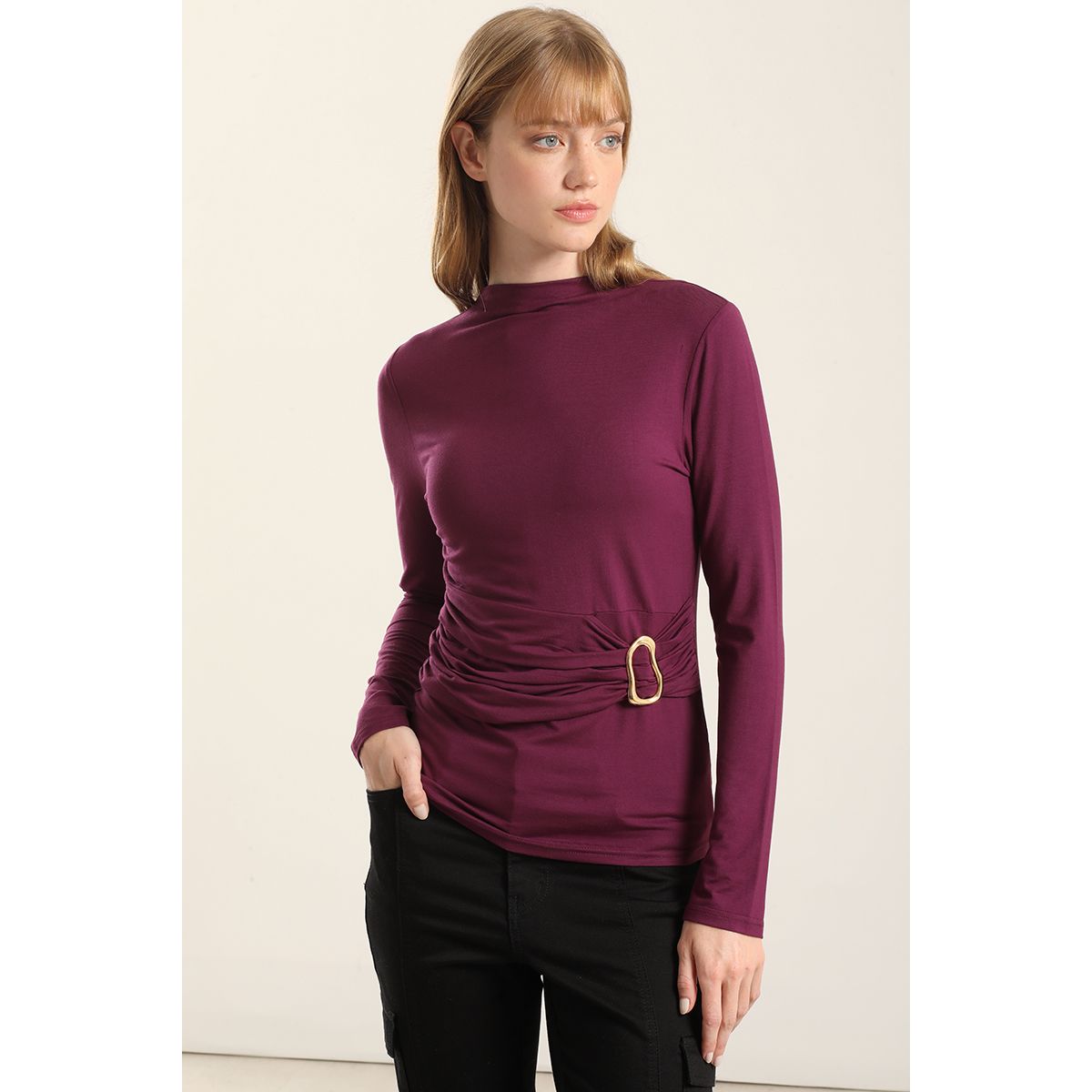 LIOLA - Top Herraje Metal, Con Drapeado, Burdeo  Liola