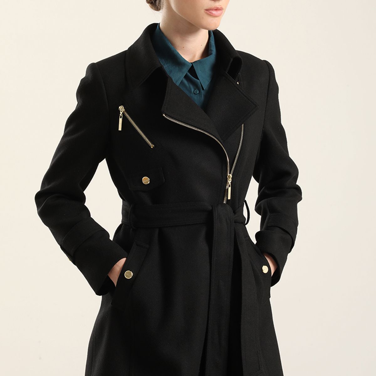 LIOLA - Abrigo Biker, Muflon Negro Liola