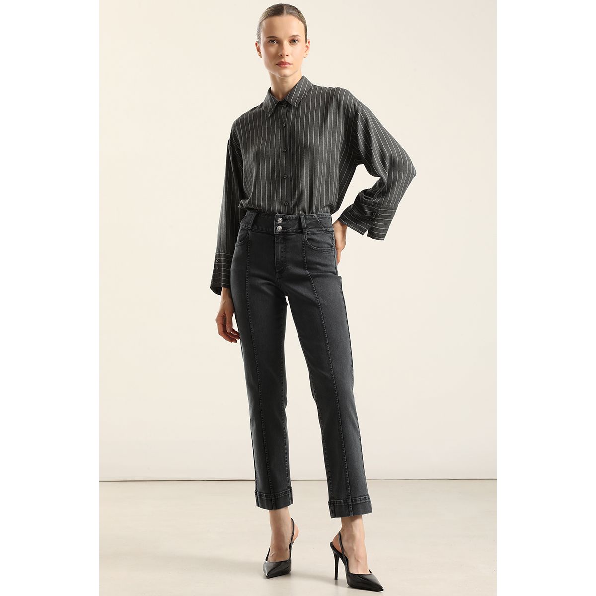 LIOLA - Jeans Slim, Tiro Medio, Azul Liola