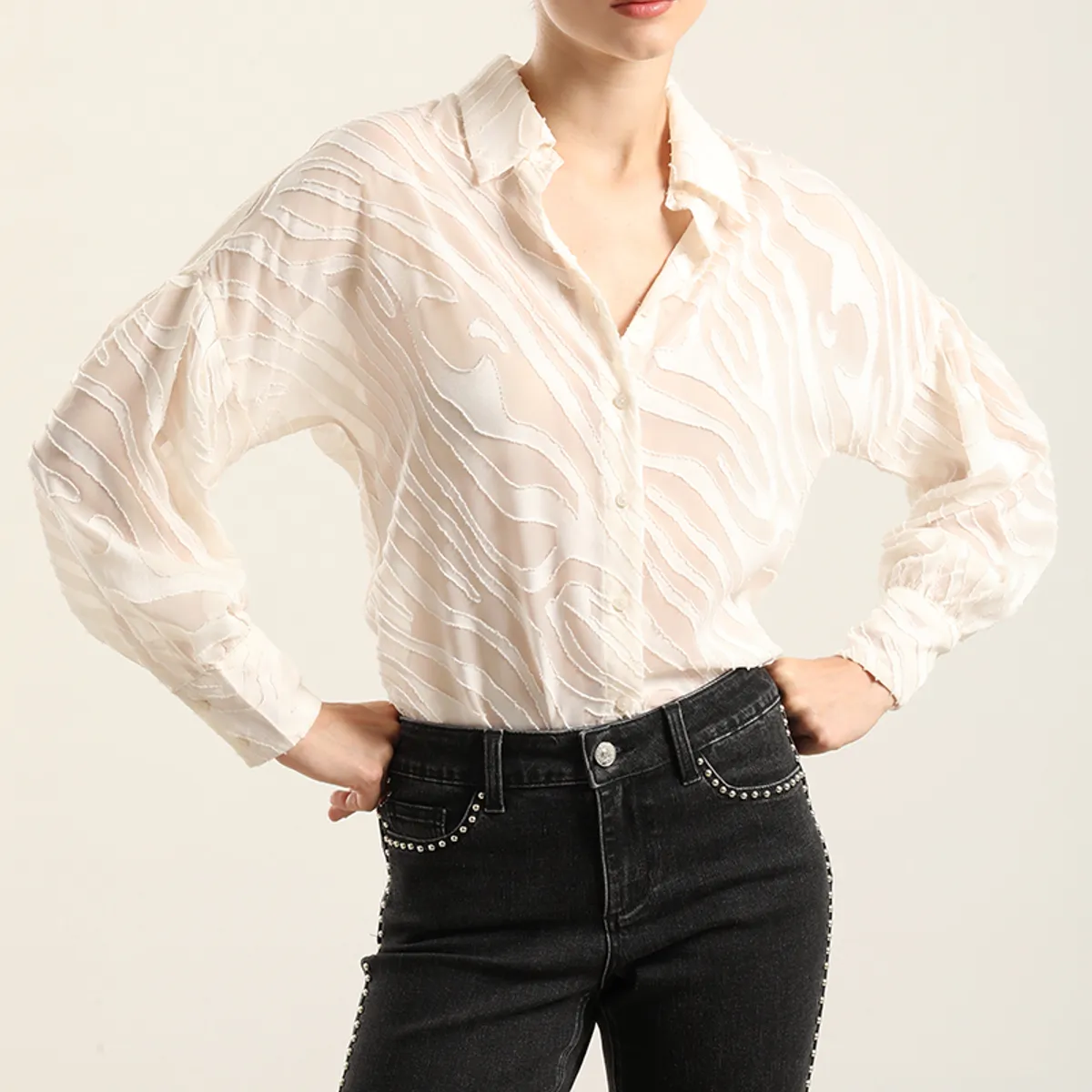 LIOLA - Blusa Fantasia Cebra Semitransparente, Beige Liola