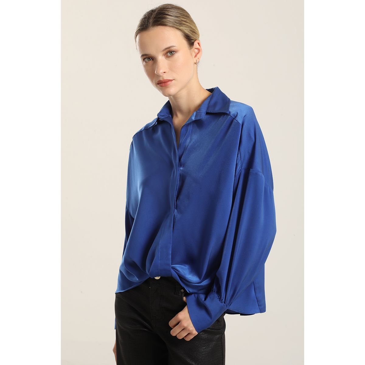 LIOLA - Blusa Satin Nudo, Azulino Liola