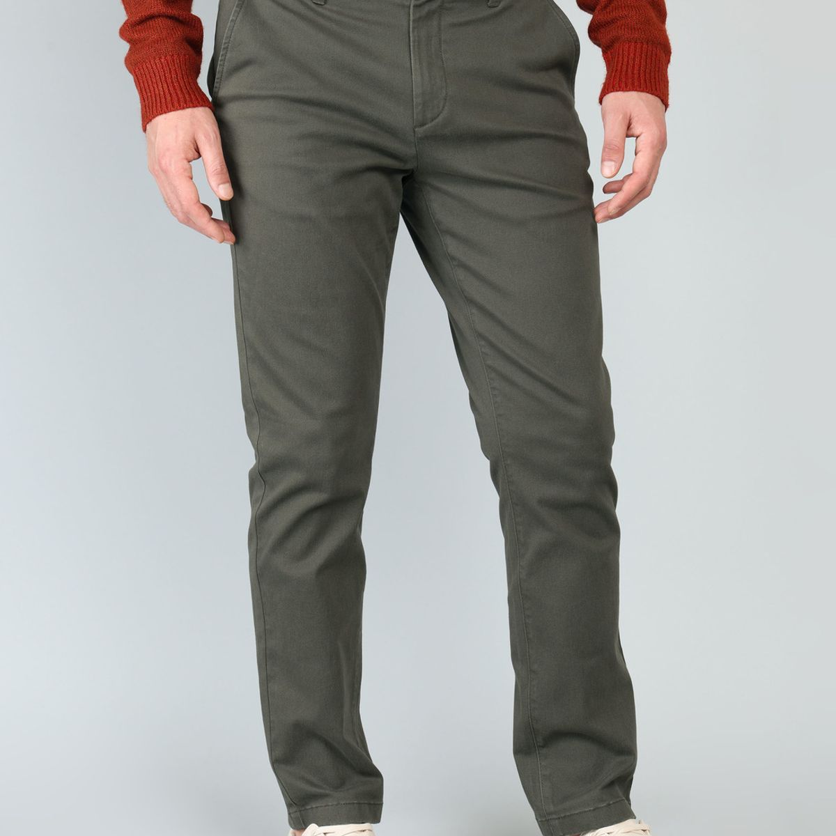 ARROW - Pantalón Chino Spandex Regular Fit Oliva Arrow ARROW