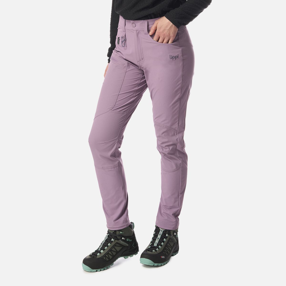 LIPPI - Pantalón Mujer Lennox Q-Dry Slim Fit Pants Purpura Claro Lippi