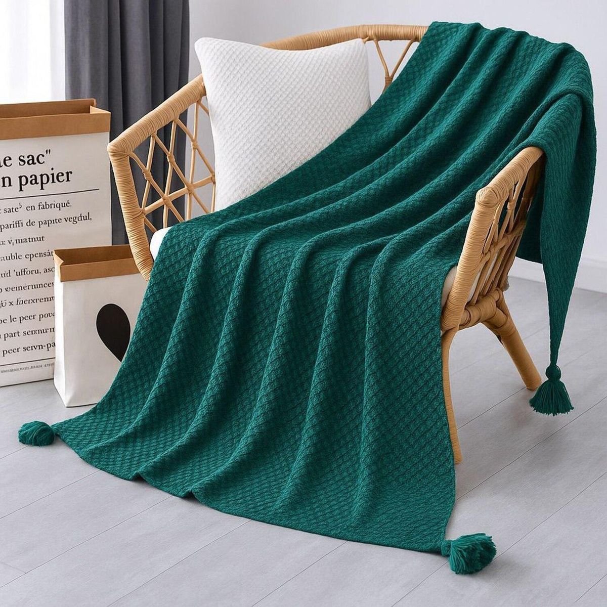 GENERICO - Manta Nordica Con Borlas Tejida Frazada Decorativa 127x172cm - Verde - 2 Plazas