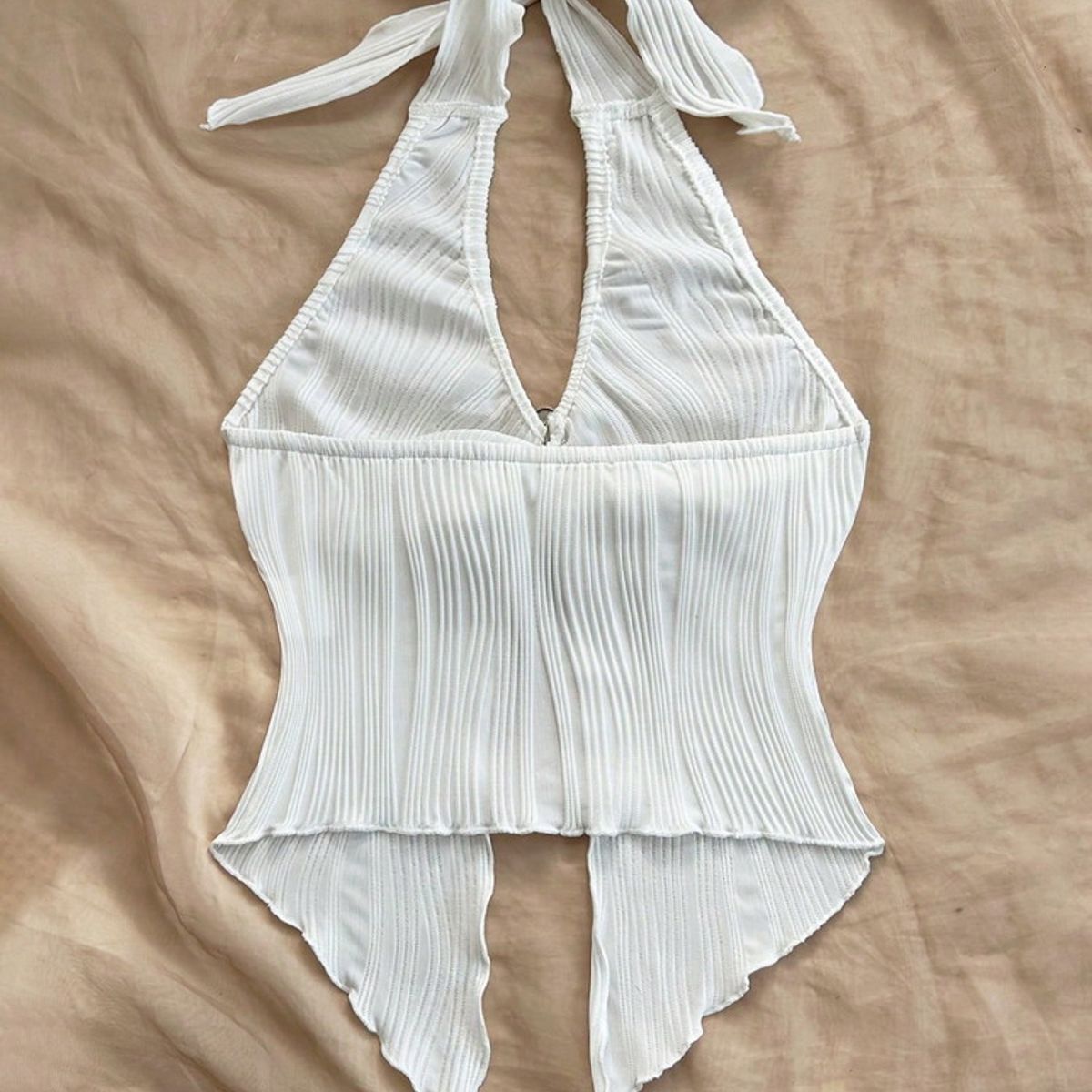 VARIOS - Top Halter Soleil Cascade Blanco She Shines