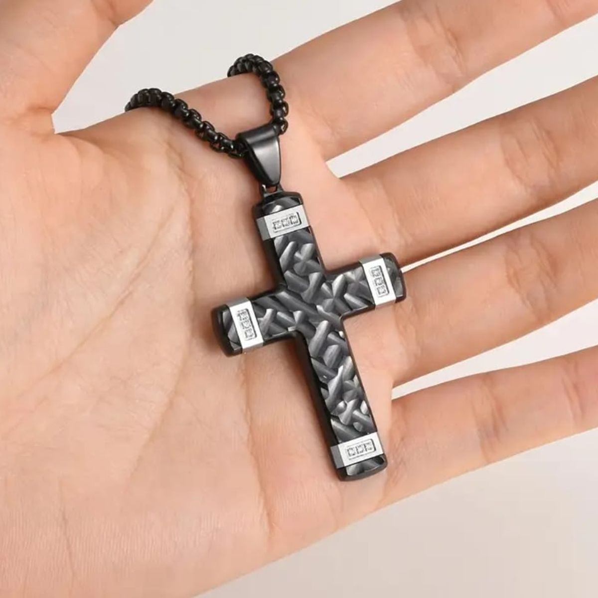 GENERICO - Colgante Cruz Negra  Diseño Premium Masculino