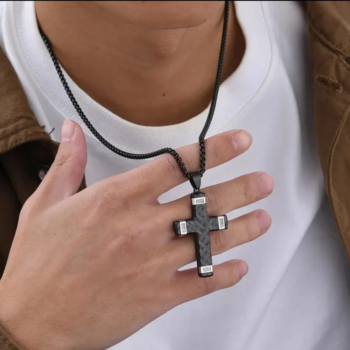 GENERICO - Colgante Cruz Negra  Diseño Premium Masculino