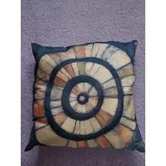 SUI GENERIS - Cojín hindú cuadrado de 43cm. x 43 cm.