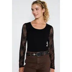 ECLIPSE - Cinturón Tachas Isidora Negro