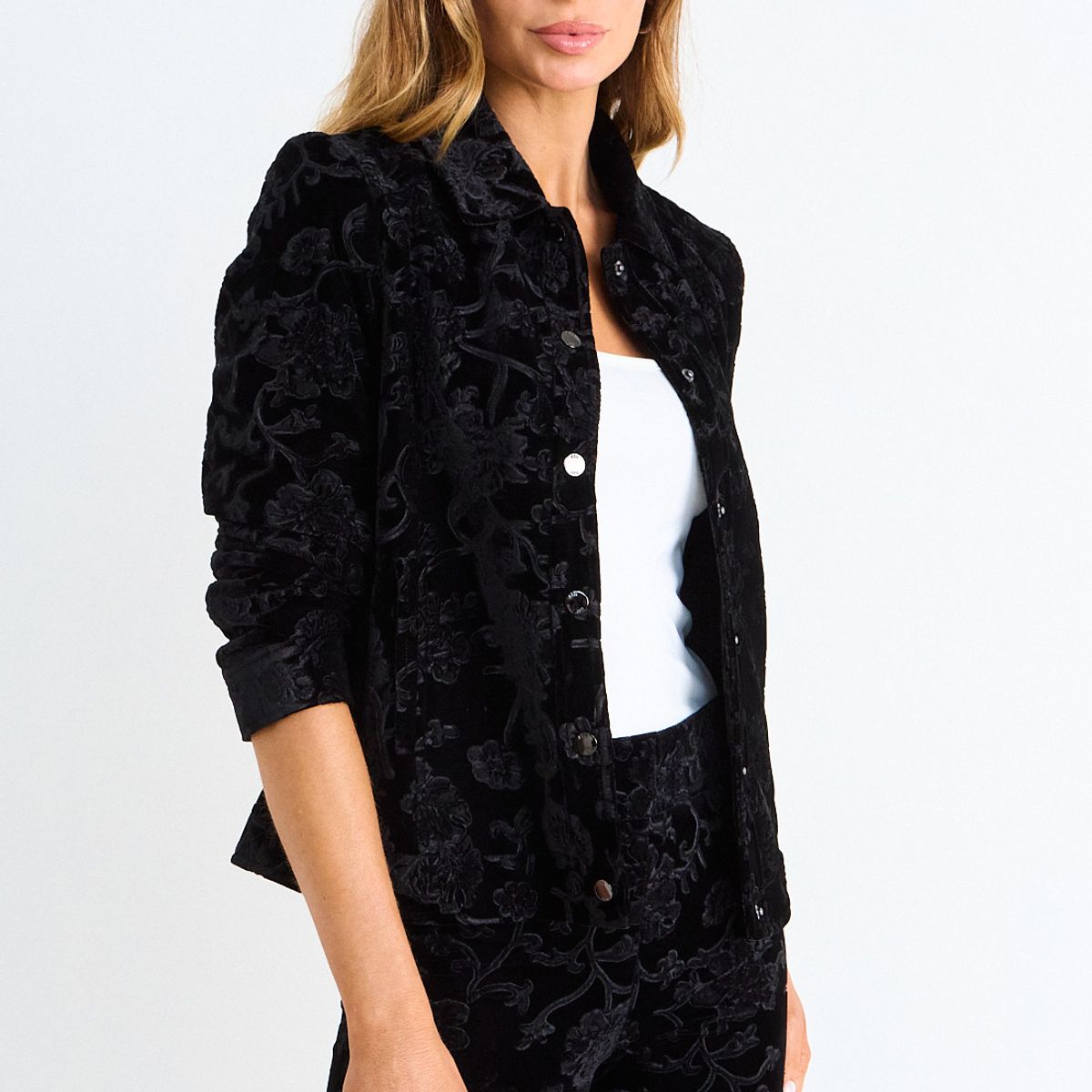 ASH - Casaca Lisa Con Diseño Mujer Negro Ash