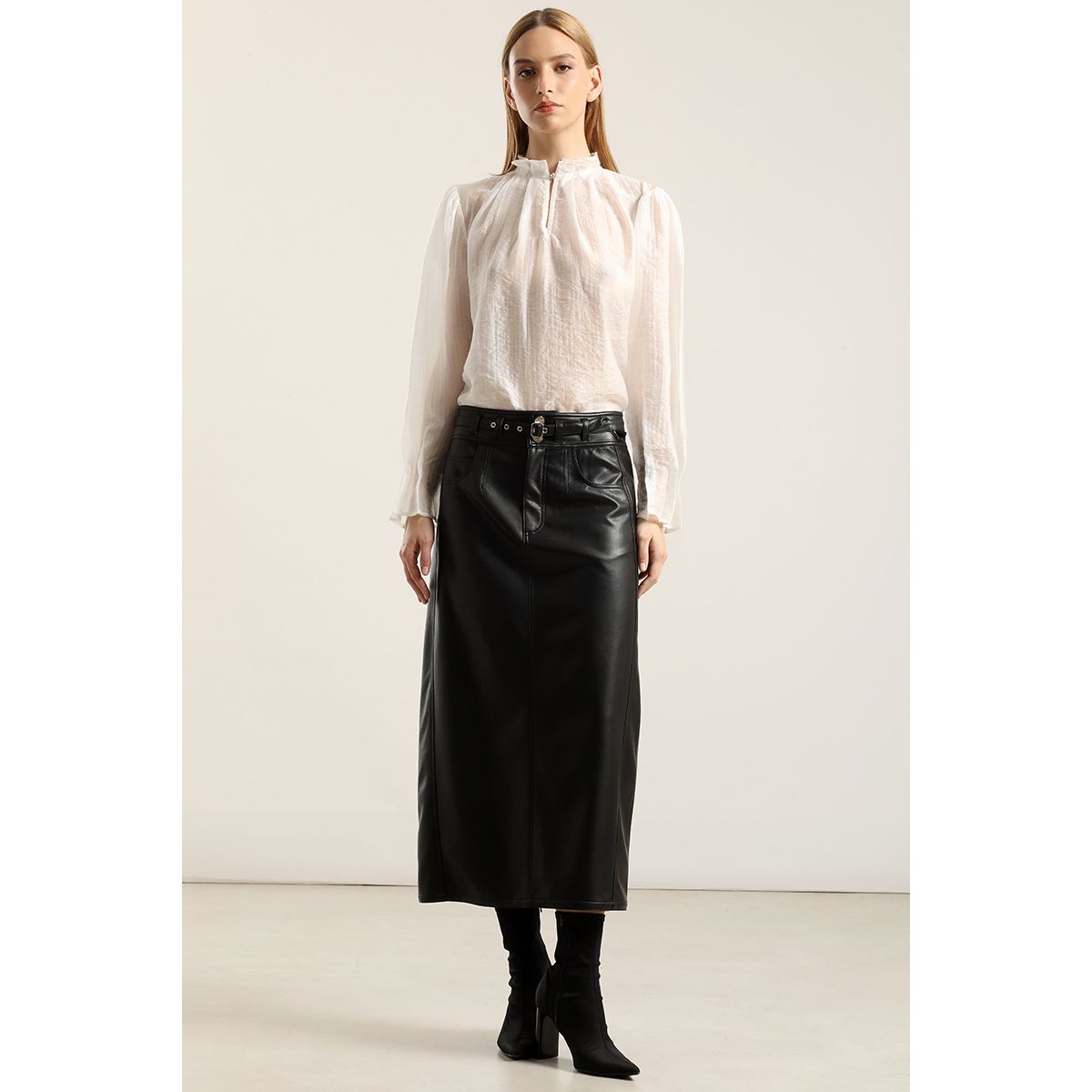 LIOLA - Falda Midi, Efecto Cuero Negro Liola
