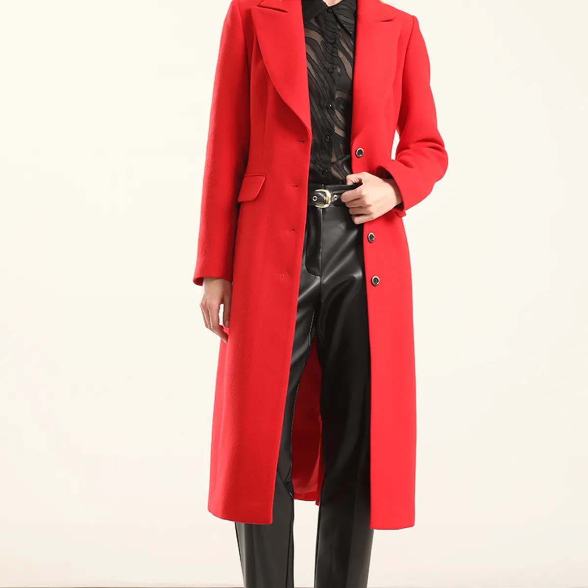 LIOLA - Abrigo Largo Lazada, Muflon Rojo Liola
