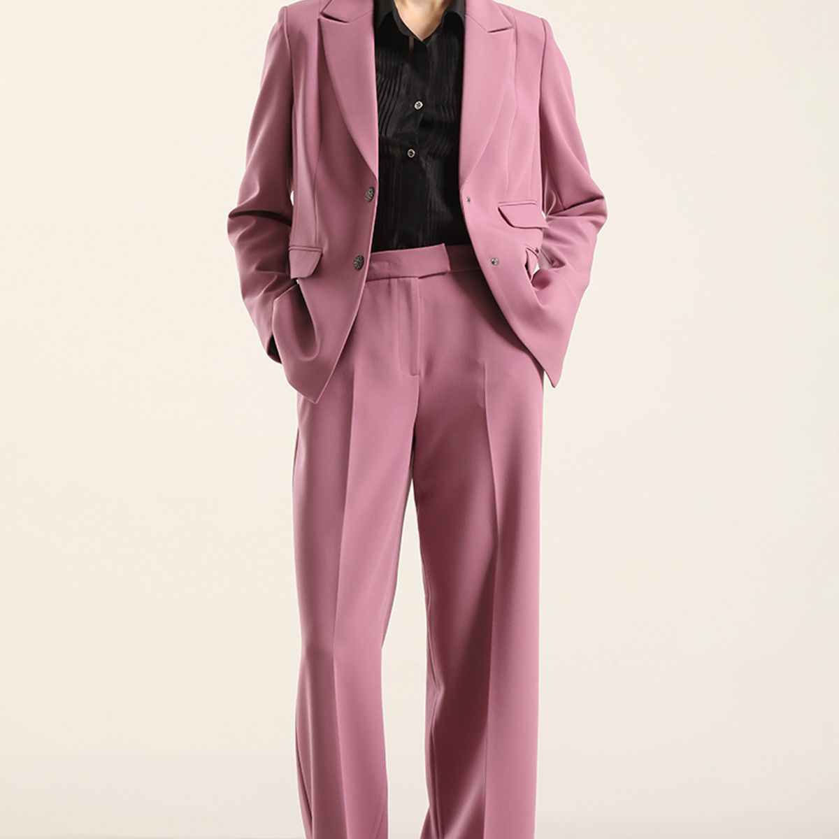 LIOLA - Blazer entallado, tapeta fantasia, rosa. Liola